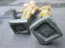 DURSO 3 Belgium WW2 soldiers. 3 Belgische soldaten die op wacht staan. WO2.