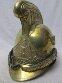French helmet, Fire brigade M-1855 Franse brandweerhelm pompiers model 1855 met nog het originele binnenwerk. zeer nette staat.
