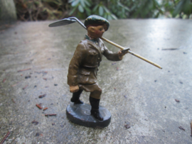 ELASTOLIN Belgium soldier chasseur Ardenne. Belgische Ardense jager met schop