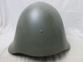 Danish M1923/ 4 helmet (Civilian model) used by police air wardens and often seen with resistance fighters in 1945. Deense helm gedragen tijdens WO2 als politie of luchtbeschermings helm.