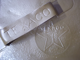 Blik TEXACO motor olie met originele bronzen sluitdop van Texaco, decoratief. Jaren 30-40