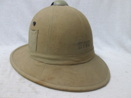 Italian pith helmet without badge. Italiaanse tropenhelm in een nette staat, werd ook door de Duitse Wehrmacht gedragen.