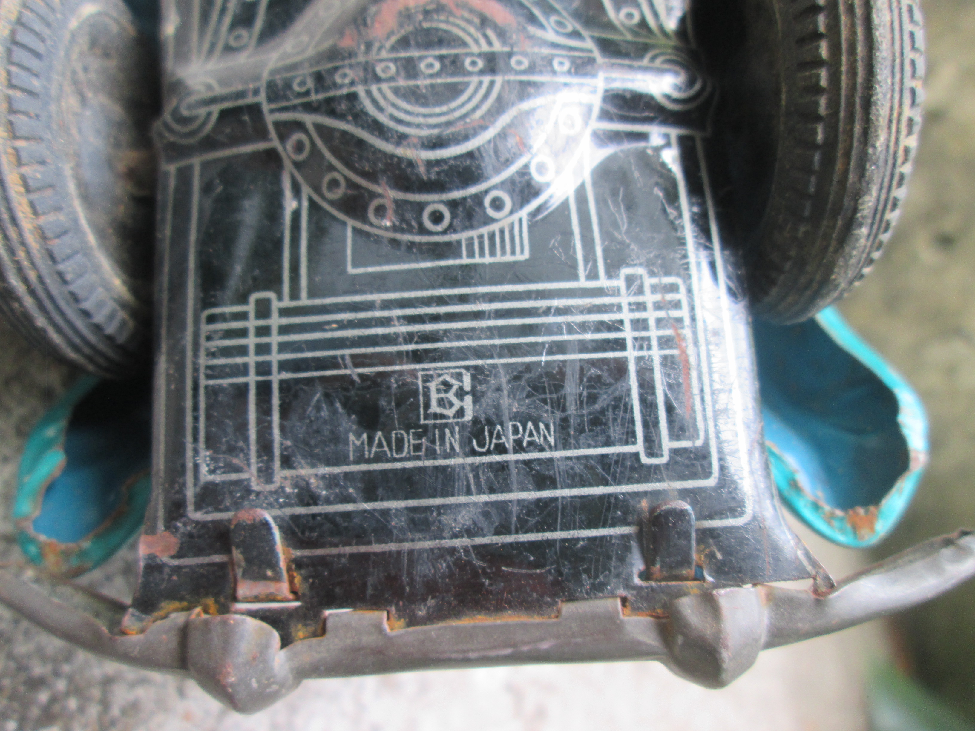 Blikken speelgoed auto werkend Made in Japan jaren 60, zeer grappig en leuk model.
