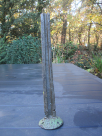 LINEOL totempaal met gelijmde breuk.