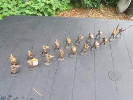 ELASTOLIN Belgium drumband 18 soldiers with officer and flag bearer. 18 koppige drumband Belgisch leger zeer bijzonder in goede staat