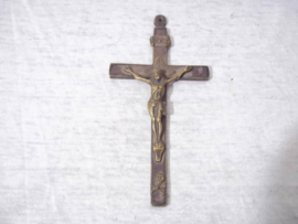 draagbaar kruisbeeld met ebbenhout rond 1850 gedragen door priesters en legeraalmoezeniers 14 cm.