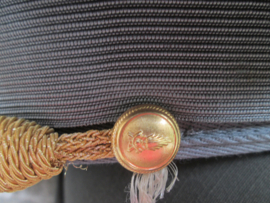 Italian army officers cap. Italiaanse officiers pet militair, met goudgeborduurd embleem zeer bijzonder stuk.