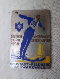 German tinnie, rally badge, Duitse tinnie Deutsche Wehrmacht Ski- Meisterschaften 1938. Neustadt- Feldberg Schwarzwald.  sport tinnie. maker B.H. Mayer Pforzheim