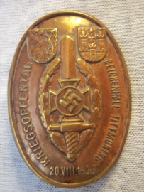 German tinnie, rally badge, Duitse tinnie Kriegsopfertag 1933 Reichenhall- Tittmoning. vroeg model apart, kapotte speld.
