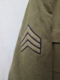 WW2 US Uniform, sergant infanterie eenheid, met mooi etiket en datum, bijzonder stuk