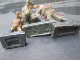 DURSO 4 Belgium soldiers WW2.  Lot van 4 Belgische soldaten WO2 in de aanval. goede staat.