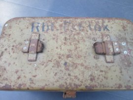 German Rundblickfernrohr FLAK in metal case nicely marked 1943. Duits richtmiddel voor FLAK kanon, compleet in kist, mooi gemarkeerd en optisch alles perfekt.