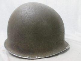 US M1 Steel combat helmet, fixed bails, with Firestone liner. Amerikaanse helm met binnenhelm, mooie gedragen helm.