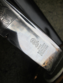Dutch naval post war sword with etching. nederlands Marine sabel Luitenant ter Zee. WKC Solingen. mooi geetst.
