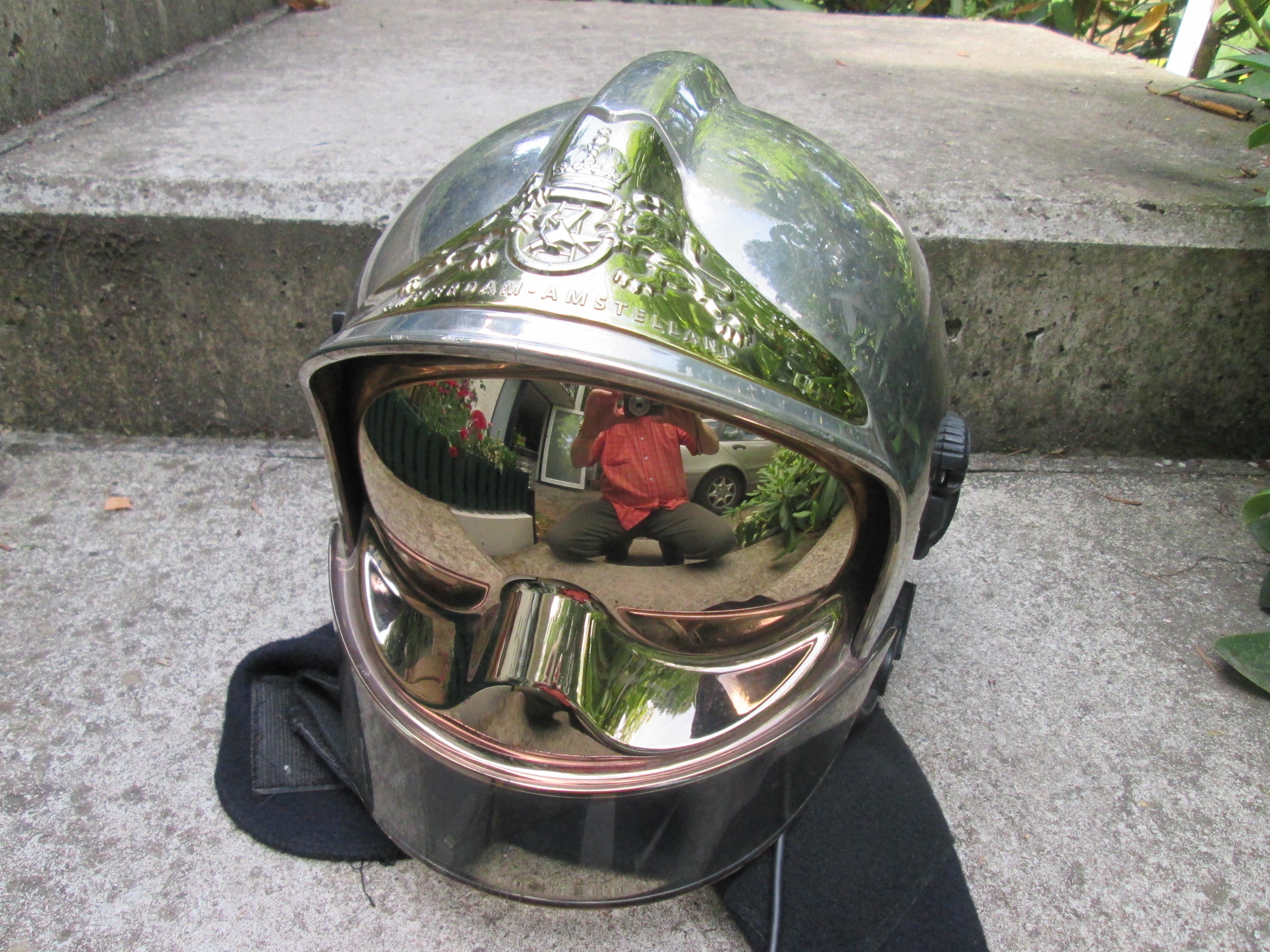 Firehelmet Amsterdam Brandweerhelm Amsterdam Amstelland met intercom zeer nette staat TOP stuk en moeilijk te vinden.