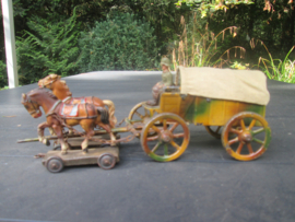 German soldier with camo wagon and horse. Duitse soldaat met paard en wagen gecamoufleerd. zeer nette staat