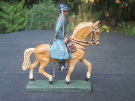 DURSO Belgium officer, Belgische officier in blauw uniform Rijkswachter te paard goede staat OP