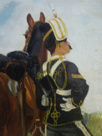 Painting on wood English husar with horse signed. Schilderij 35,5 bij 30,5 cm met lijst 45 bij 40 cm. gesigneerd M.W.S. Topps- 1906 olieverf op hout, zeer gedetailleerd, goede staat. gebruikssporen.