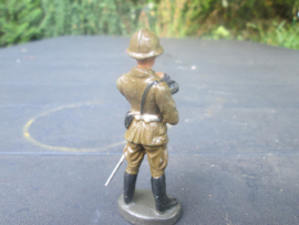 ELASTOLIN Belgium officer with map. Belgische officier met landkaart. goede staat.