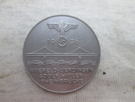 German tinnie, rally badge, Duitse tinnie Krefeld- Uerdingen - Adolf Hitler Rheinbrücke. 1936. Plastic tinnie.