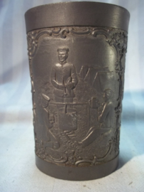 German pewter shooting price 1897. Duits tinnen schietbeker, op naam met militaire afbeeldingen TOP item
