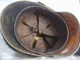 French helmet Gendarmerie au cheval, officer. very rare. Franse helm gedragen door de Franse gendarmerie te paard, Gendarmerie au cheval. dit is de officiers uitvoering, die je zelden tegen komt. in een perfekte staat.