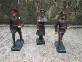 DURSO 3 Dutch soldiers Royal Marines. 3 Nederlandse soldaten Korps Marinier in blauw uniform. nette staat
