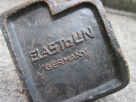 ELASTOLIN German soldier with mortar WW1. Duitse soldaat met mortier WO1