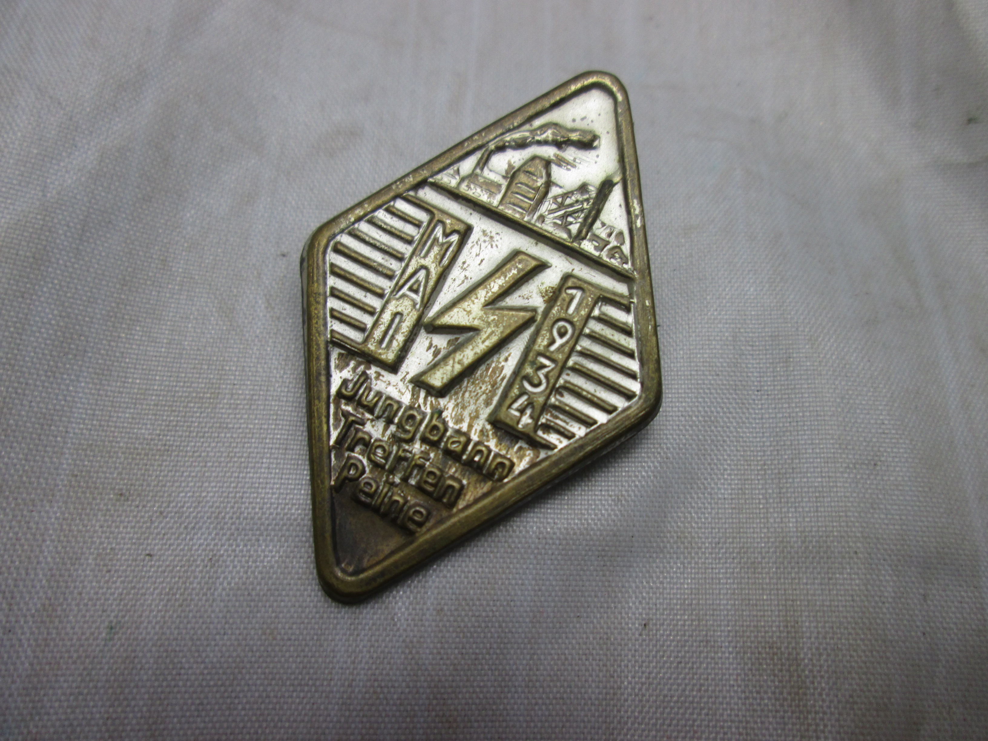 German tinnie, rally badge, Duitse tinnie, H.J. Jungbann treffen Peine Mai 1934. Deutse jugend, Hitler jugend, Jungvolk tinnie