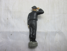 German tank commander for GAMA tank. Duitse tank commandant voor in de blikken gama tank.