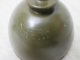 US- Army oilcan, nicely marked. US oliespuit, busje