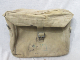 Britisg army signal corps webbing bag 1944. Engels canvas tas voor verbindingstroepen. gebruikte staat.