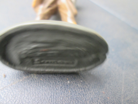 ELASTOLIN Belgium officer with binocular. Belgische officier met verrekijker.