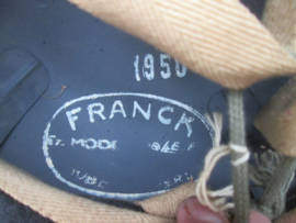 French motorised helmet J´eanne d`Arc pattern 1945 made in 1950. Franse gemotoriseerde helm model 1945, gemarkeerd 1950, zeer goede staat.