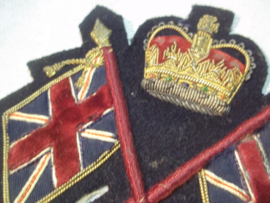 Rare 1950's recruiting Sergeant full dress tunic badges, Scarce 1st pattern 1950's Oueens Crown issue arm badge and rank chevron.