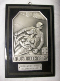 Swiss plaquette, Nous Defendrons Mobilisation de guerre 2 septembre 1939. Zwitserse plaquette, mobilisatie in de Franse taal.