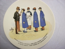 French reservist plate, WW1. Karikatuur wandbord Frans leger. Sarreguemines