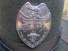 American police sheriff trooper hat. Amerikaanse politie trooper hoed sheriff embleem.