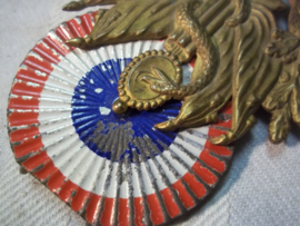 French cap badge for shako Medical, with metal cocarde. Frans embleem voor de sjako