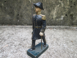 DURSO Dutch soldier Nederlandse admiraal met sabel en steek met oranje rozet. goede staat.