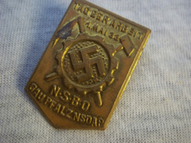 German tinnie rally badge. Duitse tinnie NSBO, Tag der Arbeit 1. mai 1933 Gau Pfalz- NSDAP.