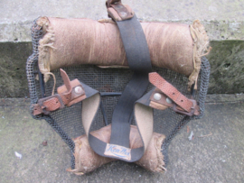 Antiek scherm masker gemaakt door Ken-Wel. model uit de jaren 30-40.