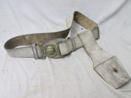 British white leather belt with buckle. Royal Sherwood Foresters. Engelse buffel leren riem met bajonet drager.bijzonder regiment met veel frontervaring WW1 and WW2.