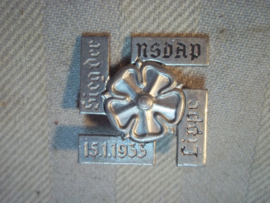 German Tinnie NSDAP, 15-1-1933 Sieg der NSDAP Lippe. Vroege Duitse tinnie van de NSDAP, mooi gemarkeerd TOP, vrij apart.