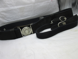 Dutch ceremonial police belt for wearing your sword. Nederlandse politie riem met sabeldrager voor het uitgaans uniform drager gemeentepolitie sabel.