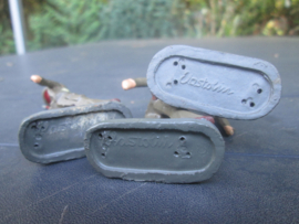 ELASTOLIN 3 marching british soldiers. 3 Marcherende Engelse soldaten mint conditie.