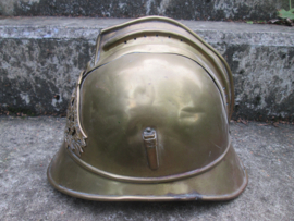 French firehelmet M1885, city of Mergitur PARIS. Franse brandweerhelm  wapen van Parijs, genummerd, voorzien van zwaar verguld helmembleem, montage kam is ook anders, bijzondere aanmaak.