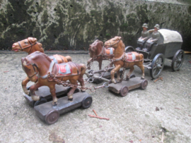 German wagon with 4 horses nice condition. Duitse soldaten met paard en wagen zeer goede staat leuk verzamel item TOP.
