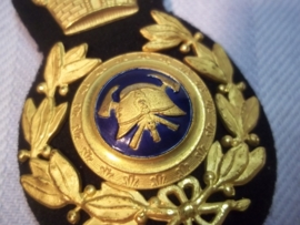 Officiers pet embleem van de Tsjechische brandweer