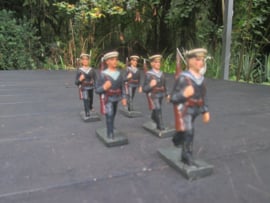 DURSO 5 marching French sailormen. 5 Franse matrozen marcherend goede staat.